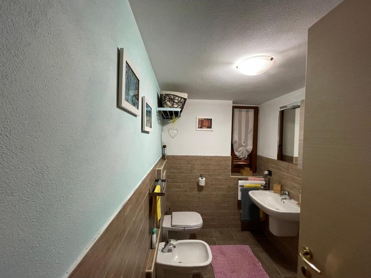 La Casa Di Pucci Nel Borgo Affrescato Di Parlasco Cortenova Exterior foto